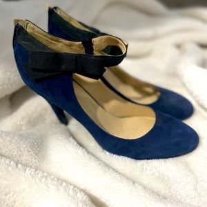 Nine West Navy Blue Bow tie heel